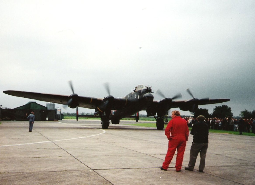 East Kirkby Aviation Centre - A day when a Lancaster Bomber taxied down the run way