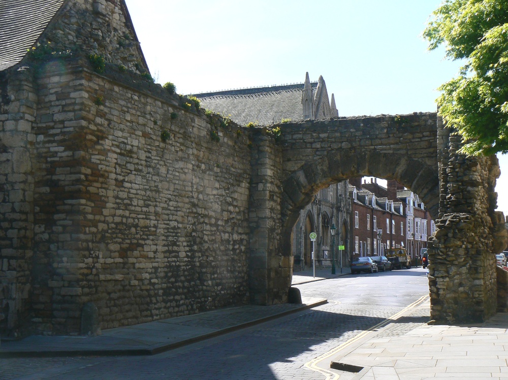 Newport Arch, Lincoln (From the other side)