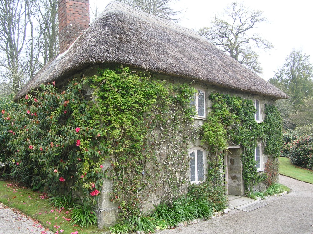 Thatched cottage in the grounds of Lanhydrock House
