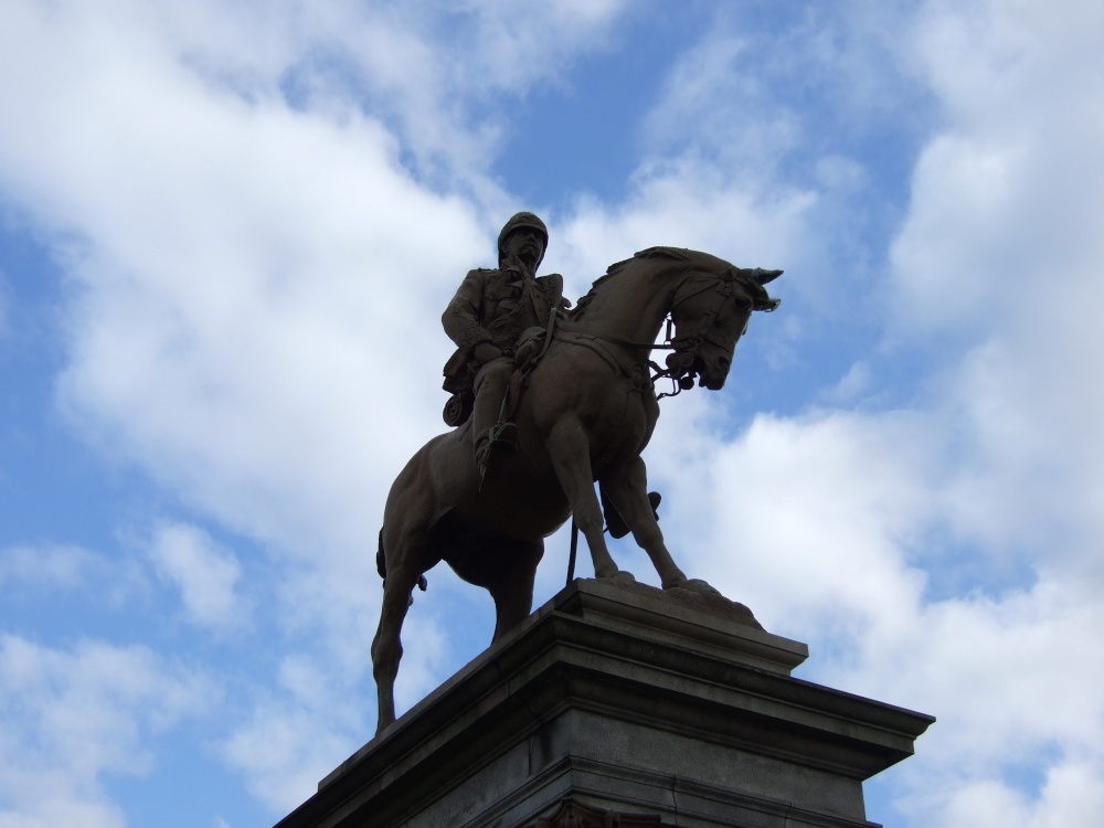 Equestrian statue of Earl Roberts, Kelvingrove Park