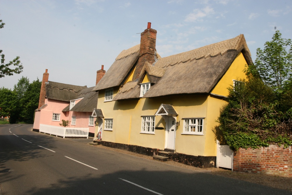 Thatched cottage in Chelsworth