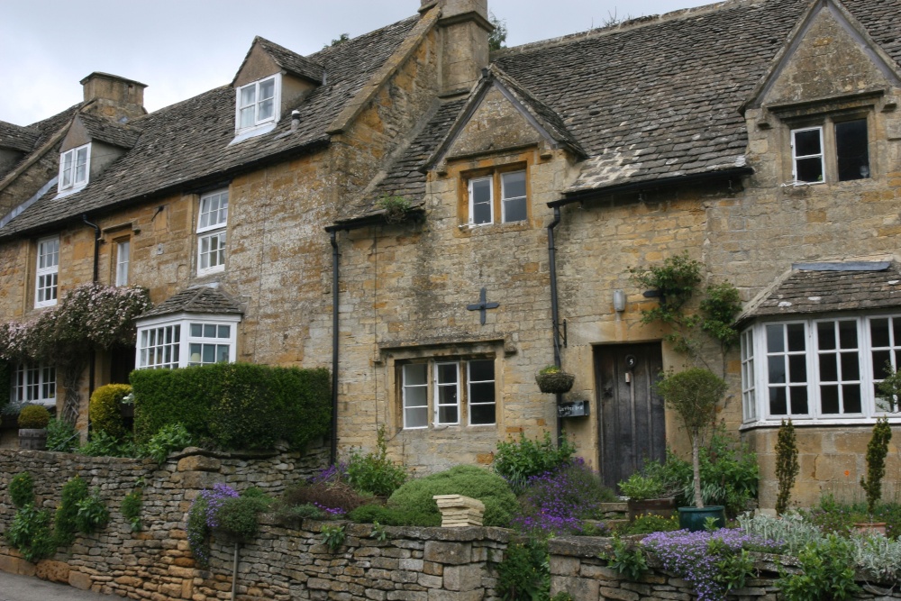Cotswold Stone houses, Bourton-on-the-Hill