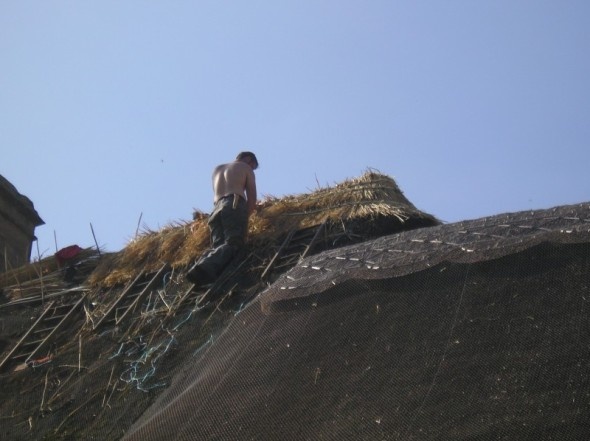 Re-thatching in Great Tew