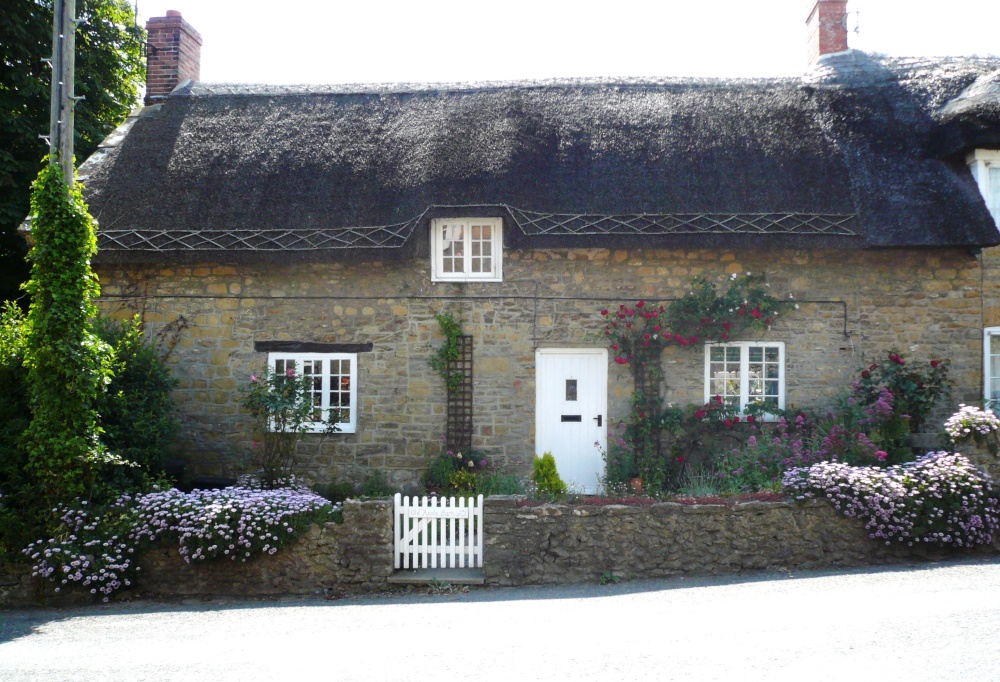 Apple Barn Cottage - Burton Bradstock