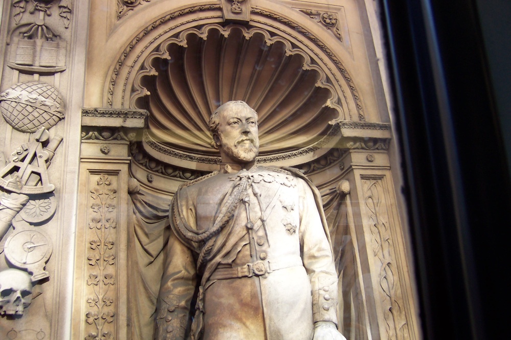 Statue on a London Street