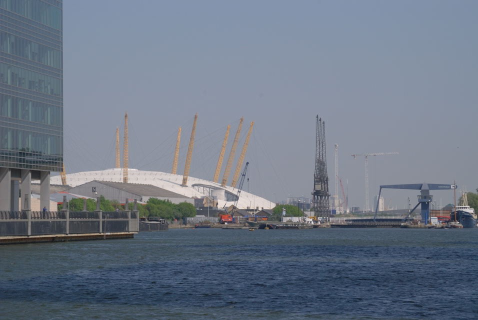 The O2 Millenium Dome taken from nearby Canary Wharf