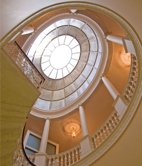 The Oval Staircase, Danson House
