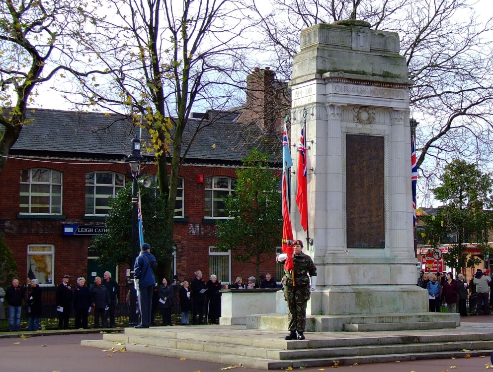 The Cenotaph at Leigh
