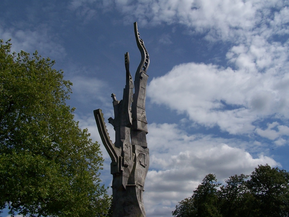 The sculptured tree