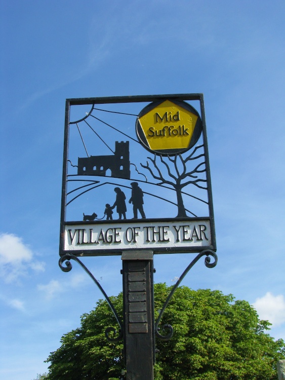 Fressingfields village of the year sign.