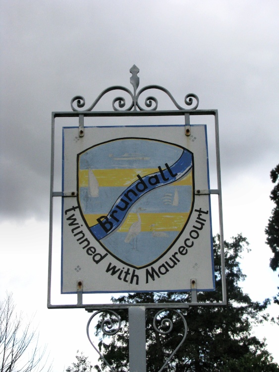 A Brundall sign.