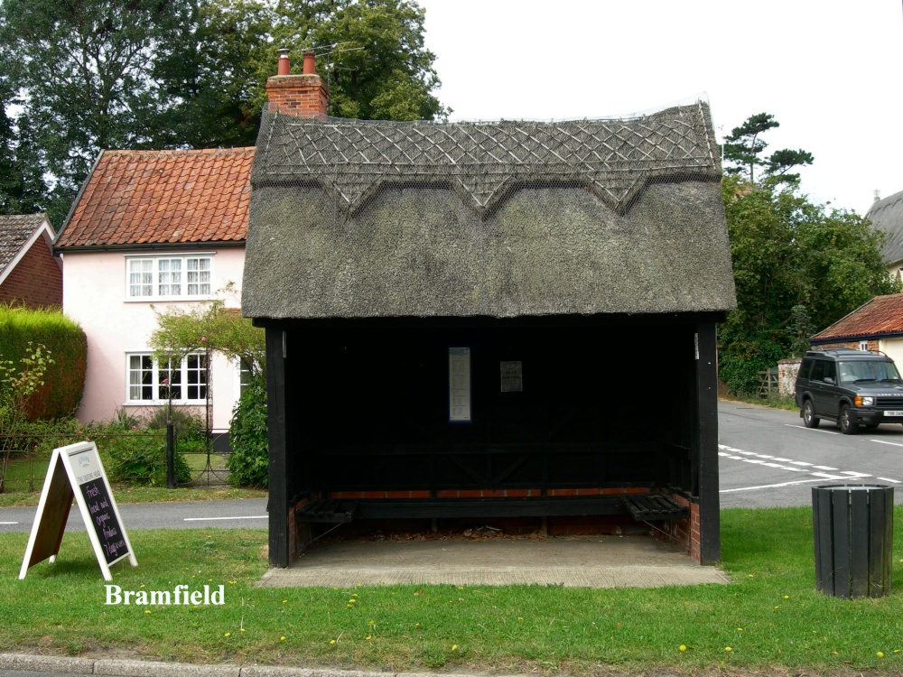 Bramfield thatched bus shelter