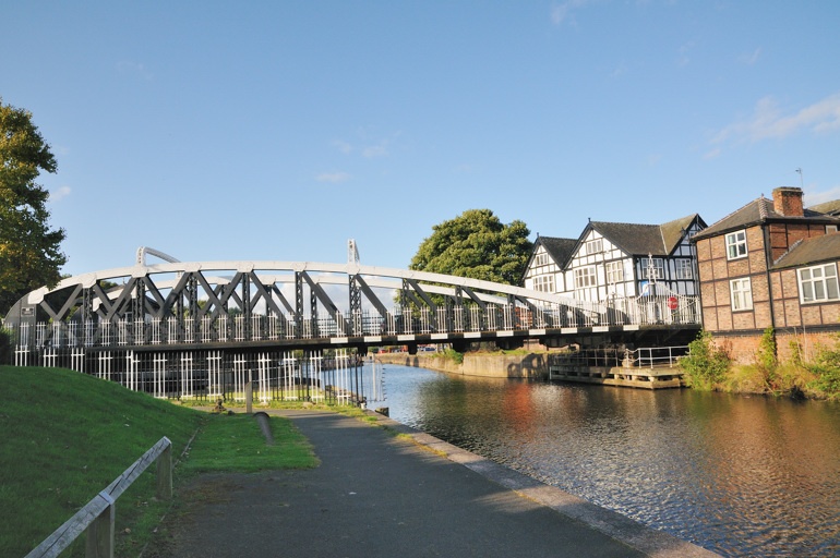 Swing Bridge on the A533 at Norwich - August 2009