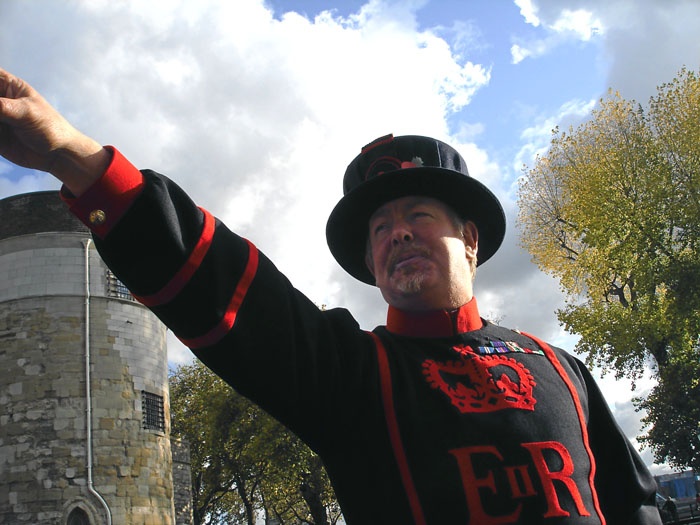 Beefeater Tour Guide