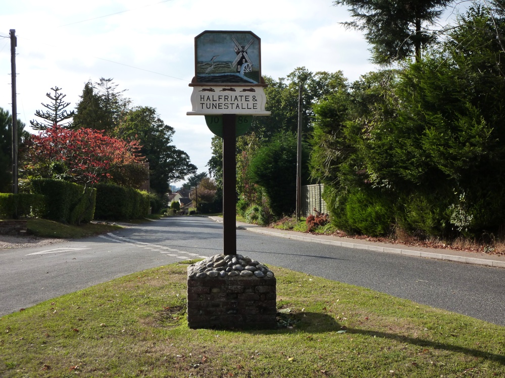 Village Sign, spelling as in 1086