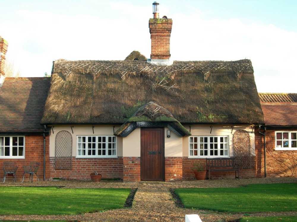 Yelverton thatched cottage