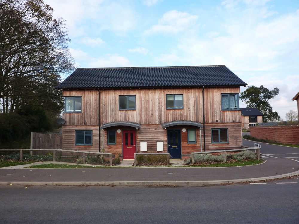 Wooden houses in Lingwood