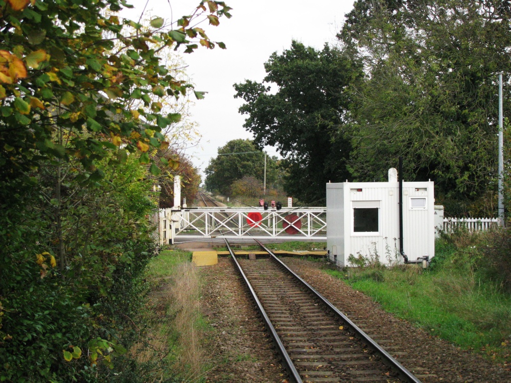 Road gates across Lingwood single line track