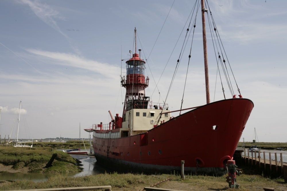 Red  lighthouse boat