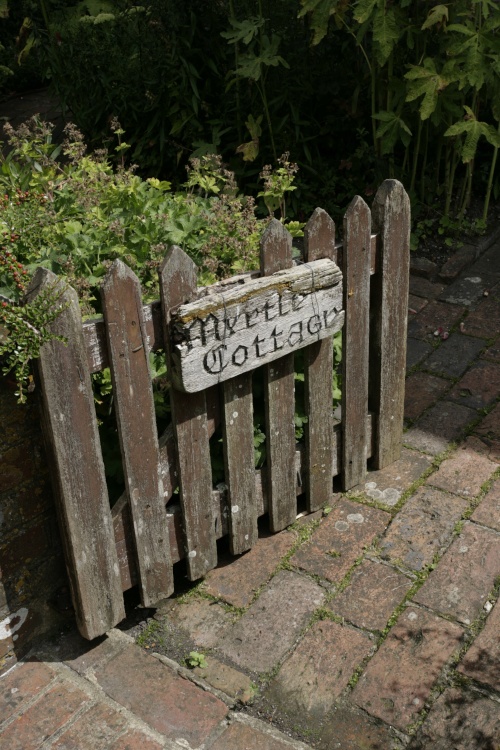 Cottage gate