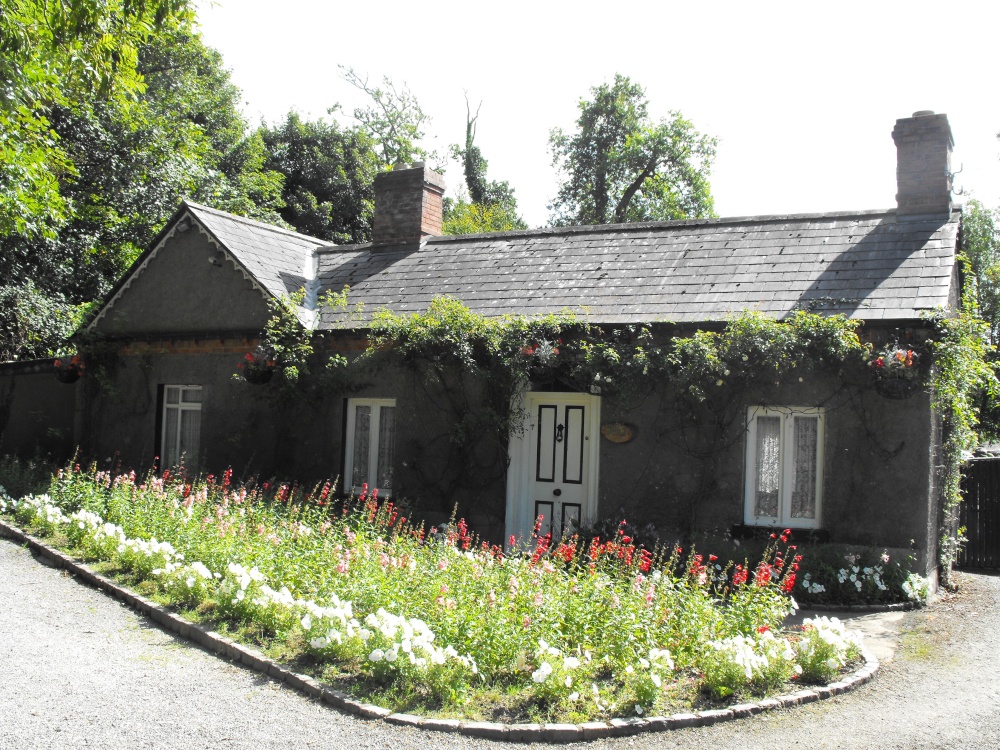 Cottage at the entrance to Malahide Castle