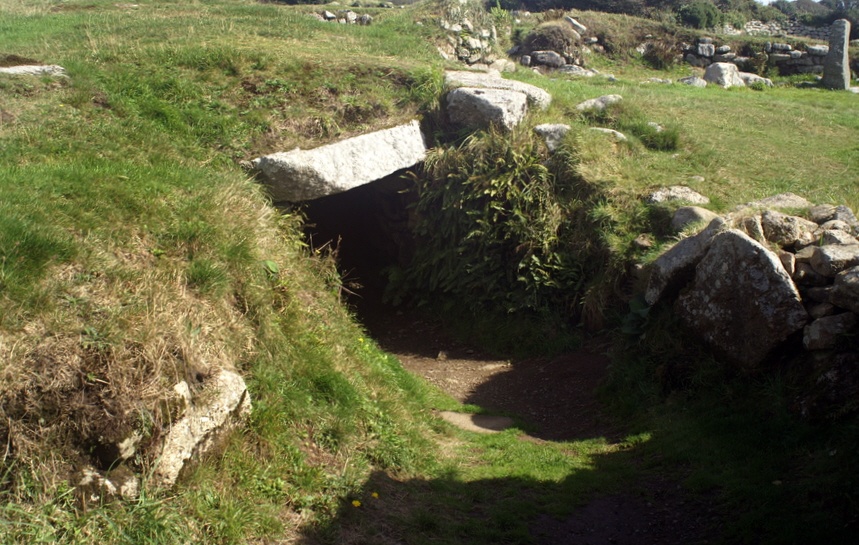 The outer entrance to the tunnel.