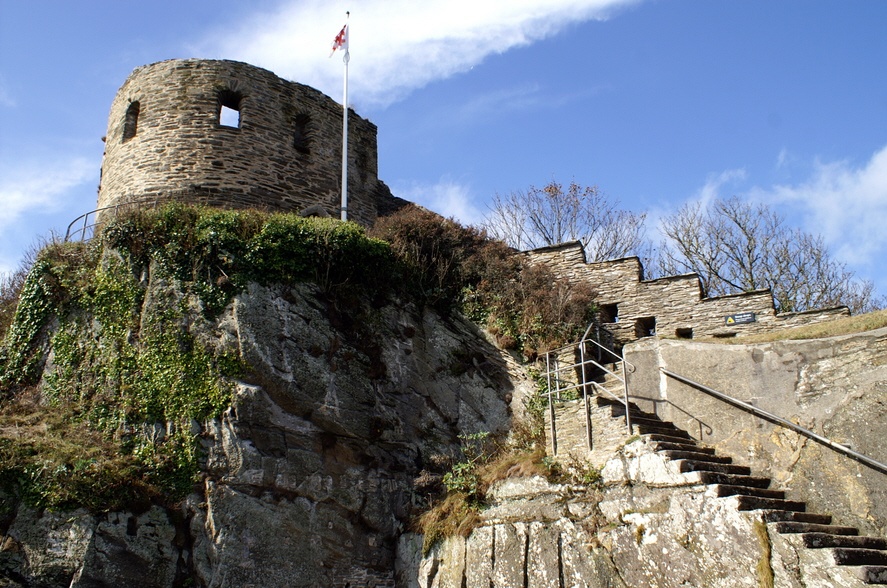 The steps to St Catherine's Castle.