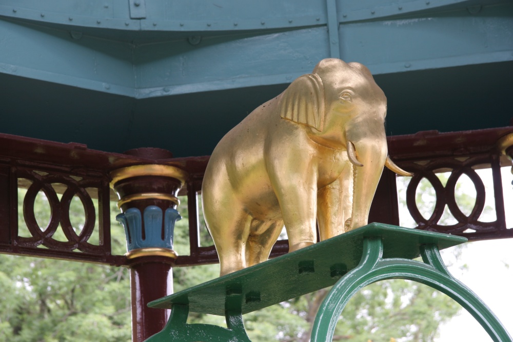 Maharajah's Well, Elephant