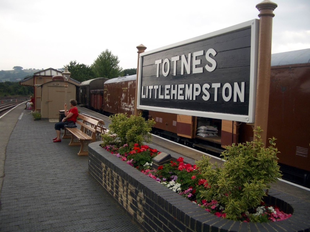 Littlehempston Railway Station