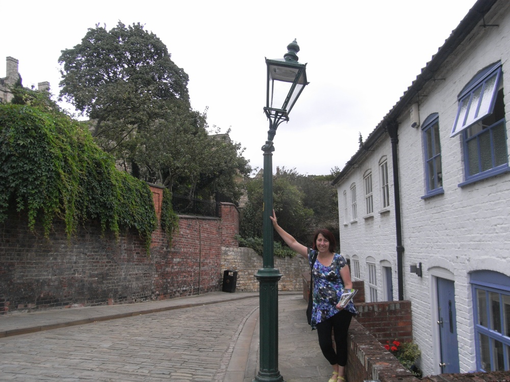 The leaning lampost