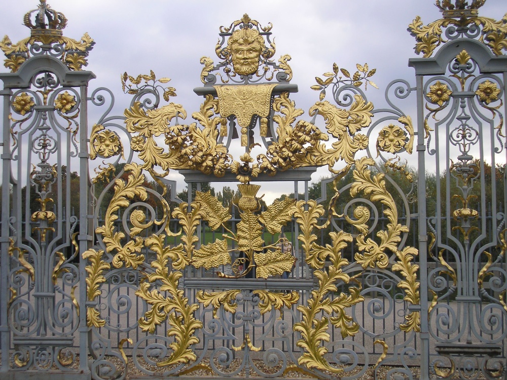 Gardens Hampton Court Palace Kings Gate