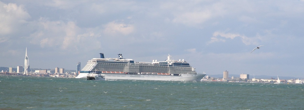 Luxury liner - Isle of Wight