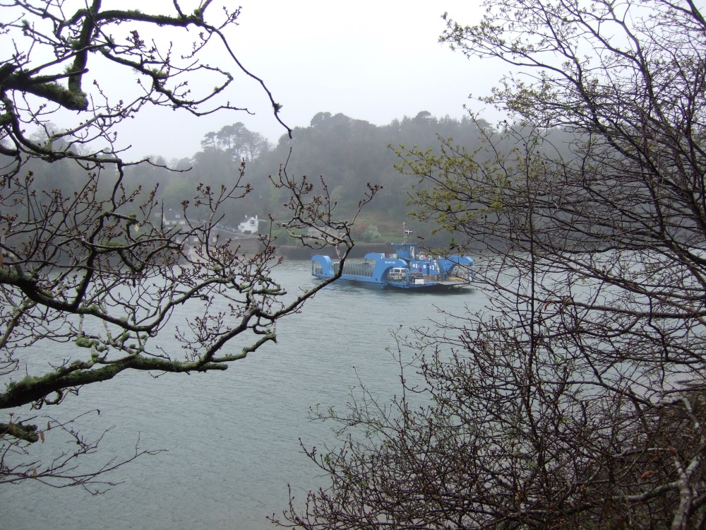 King Harry Ferry crossing the River Fal