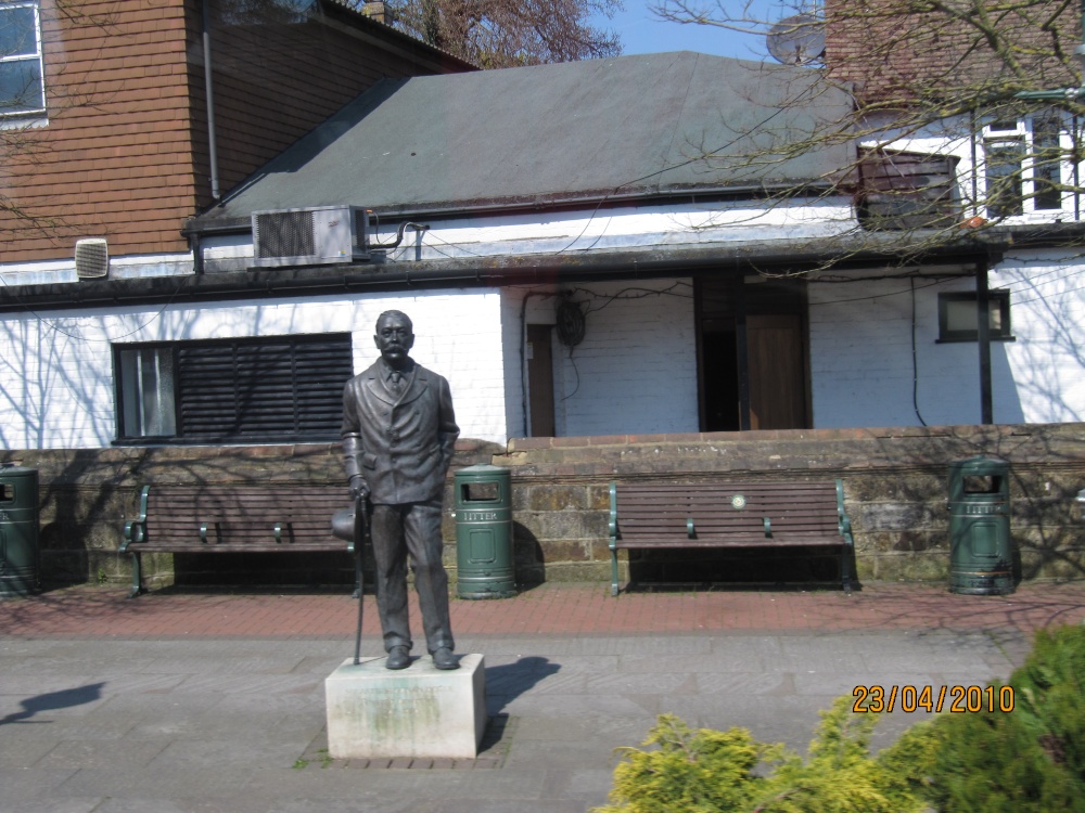 Statue of Sir Arthur Conan Doyle, Crowborough