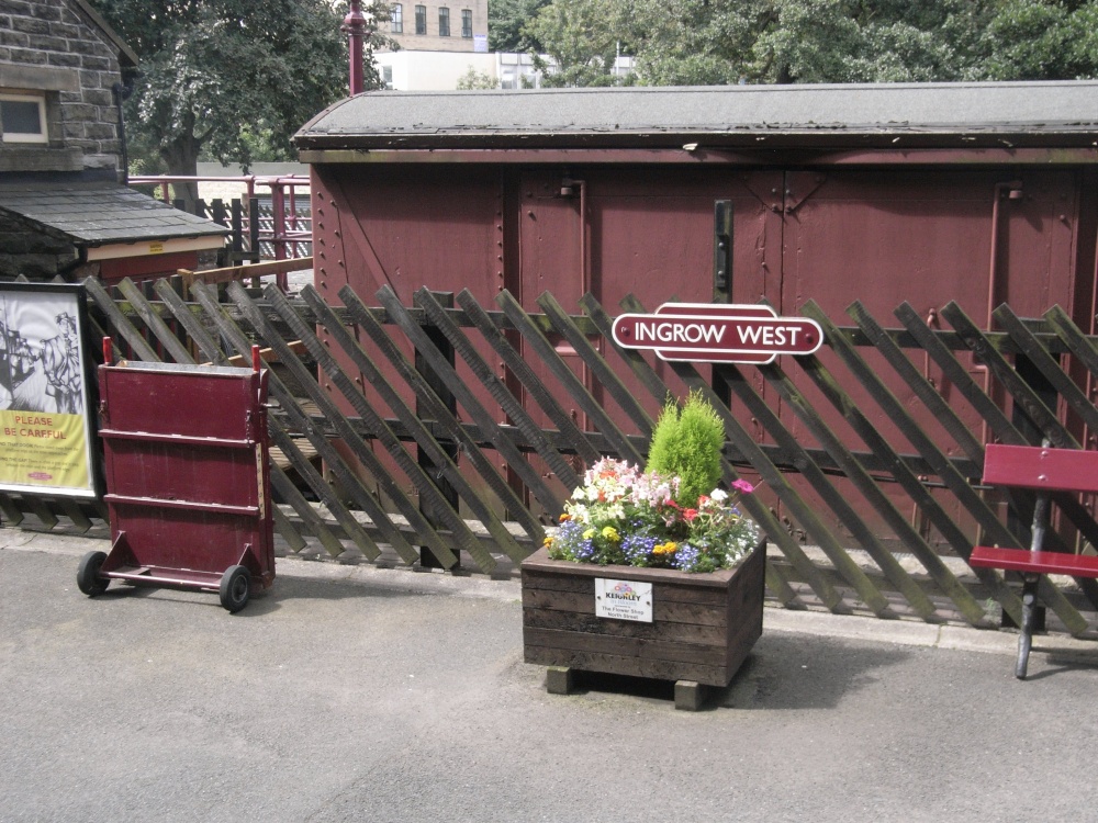 Ingrow Station on the steam train line