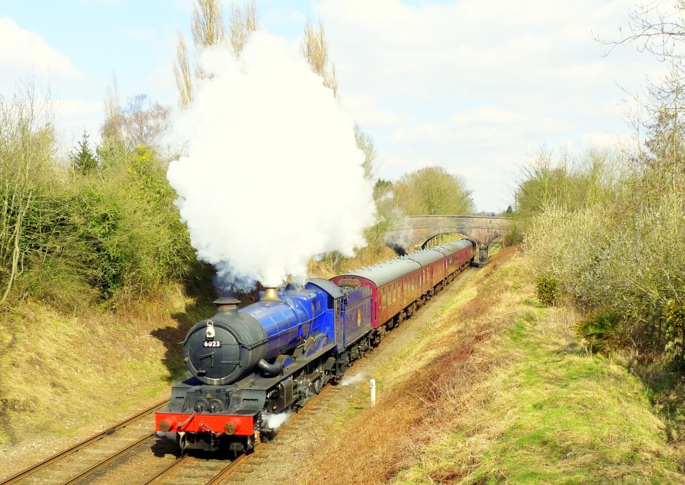 GWR king Henry II Number 6023 leaving Loughborough