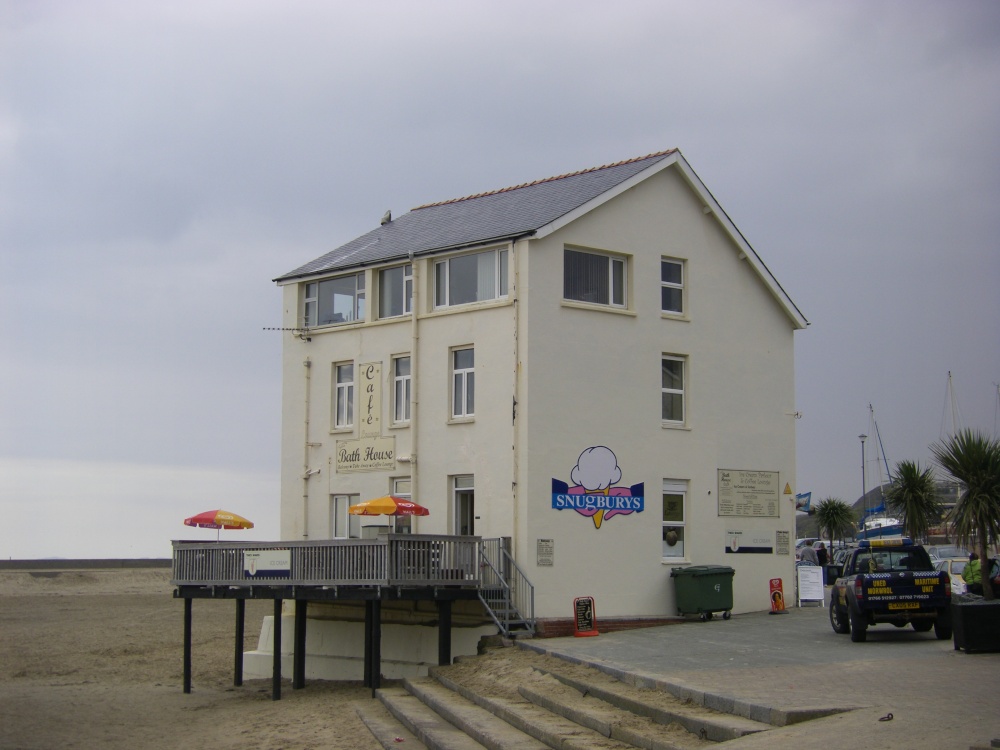 The house on the Beach