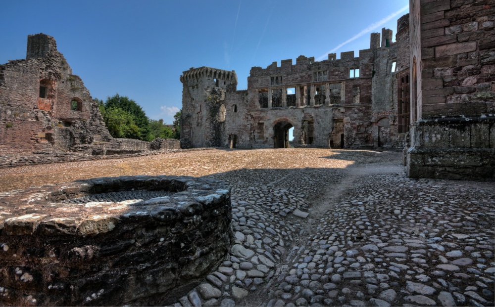 Raglan Castle, Usk
