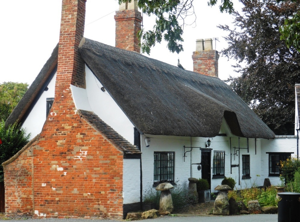 17th Century Thatched Cottage, Dunchurch