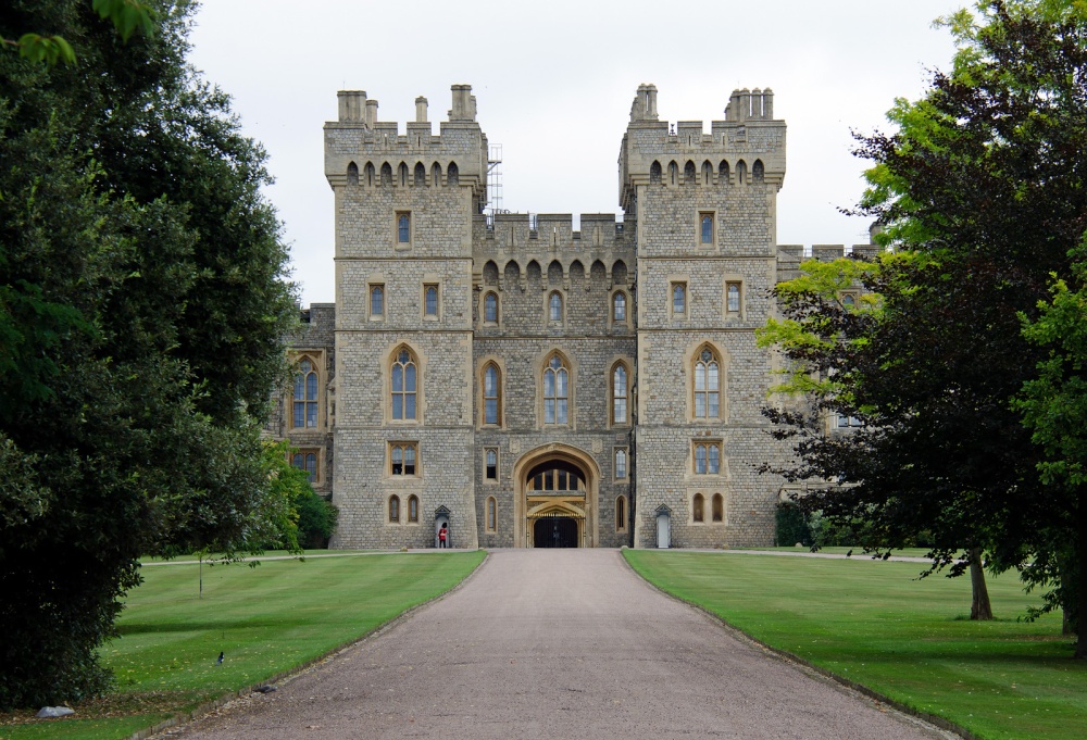 The entrance to Windsor Castle from the Long Walk