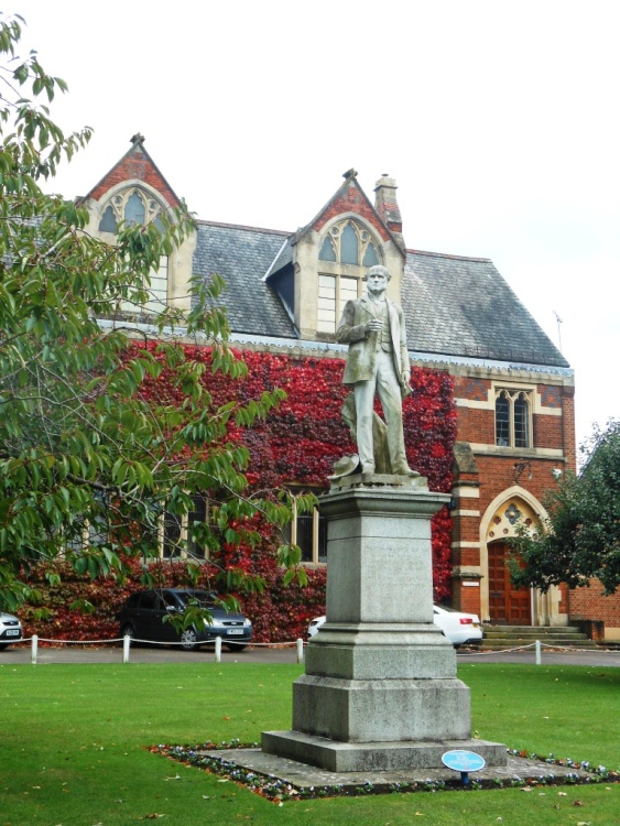 Thomas Hughes Statue, Rugby