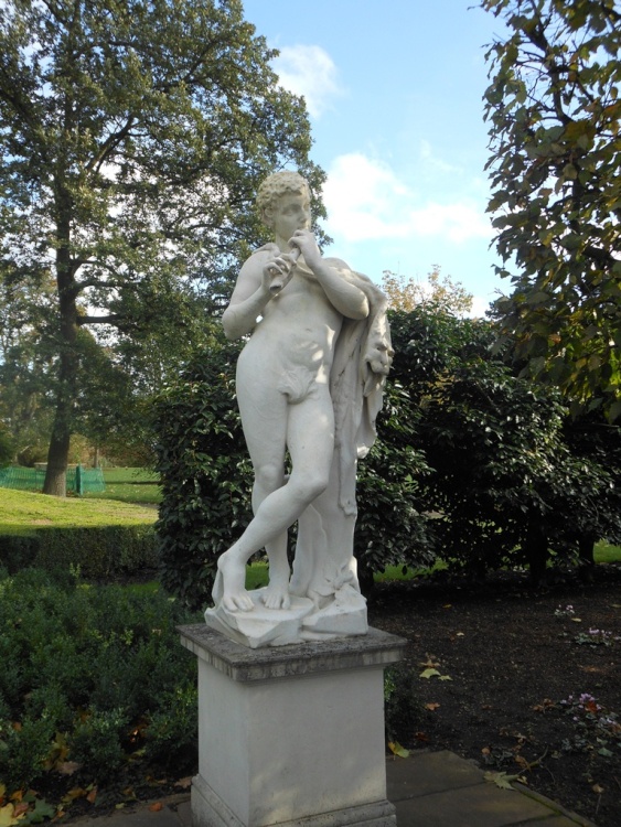 Statue, Kew Gardens