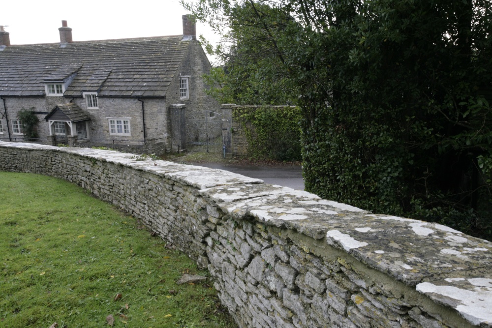 The Church Wall, Church Knowle