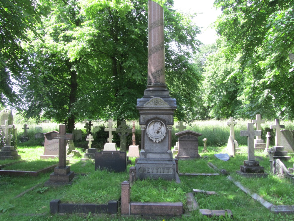 Henry Pettit Grave
