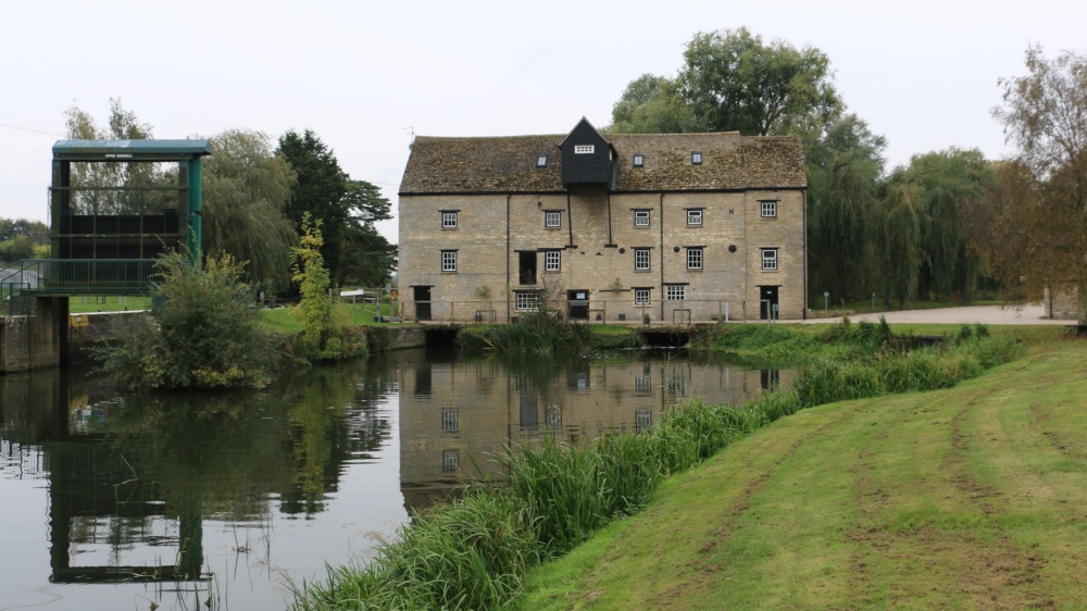Oundle Mill and Upper Barnwell Lock