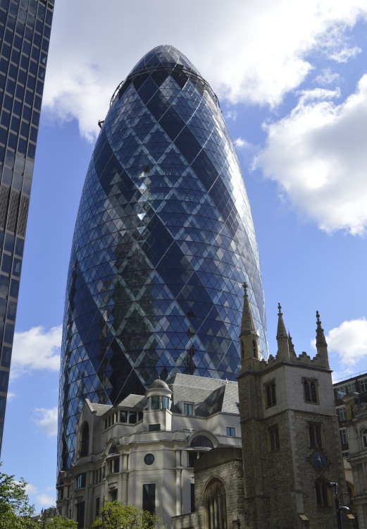 Buildings old and new in the City of London