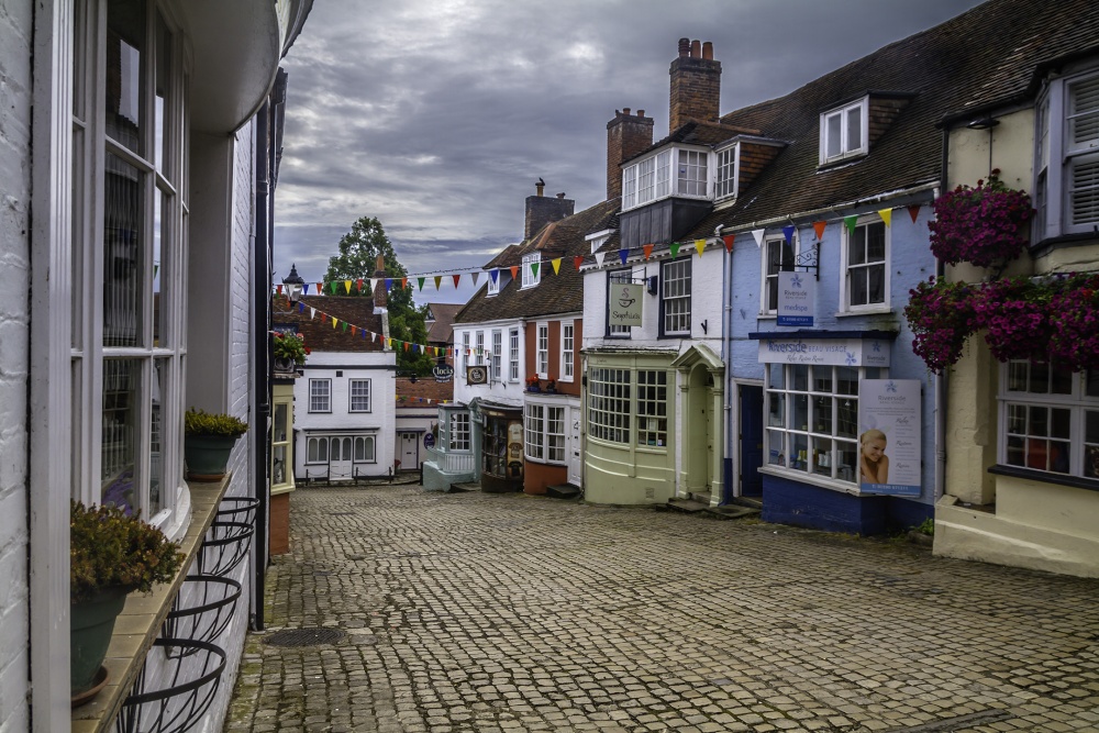 EARLY MORNING VIEW OF QUAY HILL,LYMINGTON