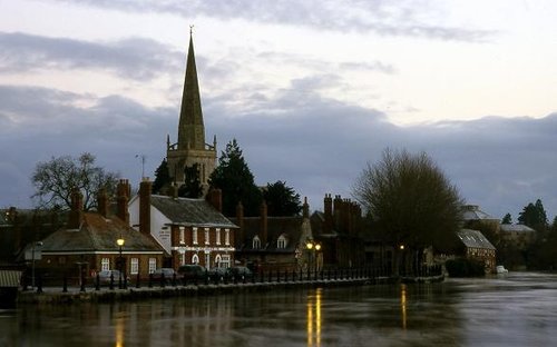 Early morning light over the Old Anchor Inn by St. Helens Wharf