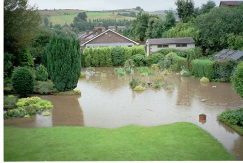 Glossop Flooded in 2002