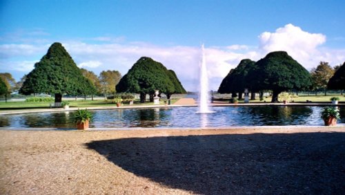 Hampton Court Palace & Gardens